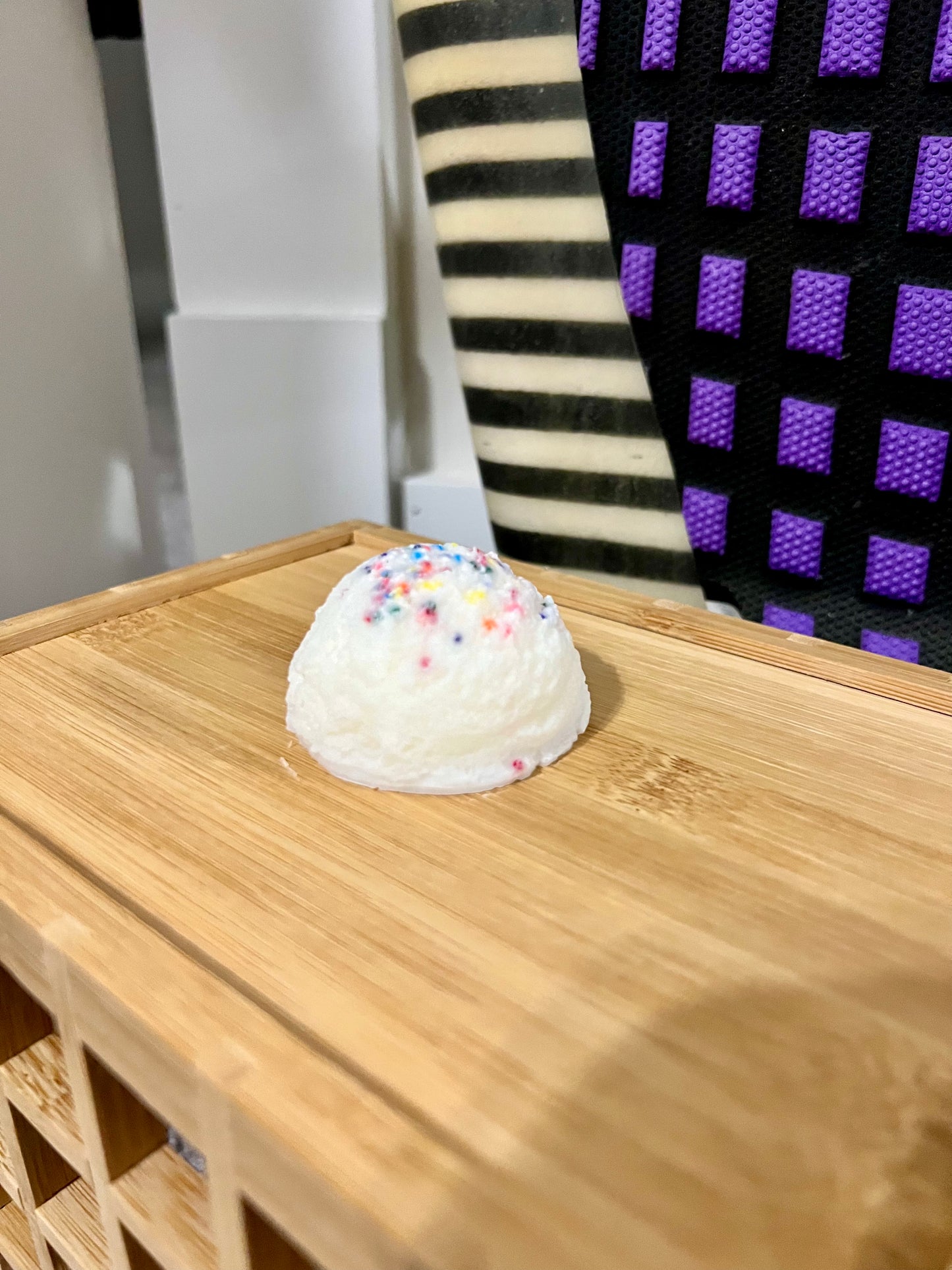 ice cream confetti scoop wax melter